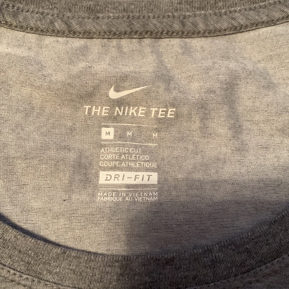 Nike tee gray medium - Picture 2 of 3